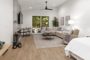 1-Bedroom Luxury Suite